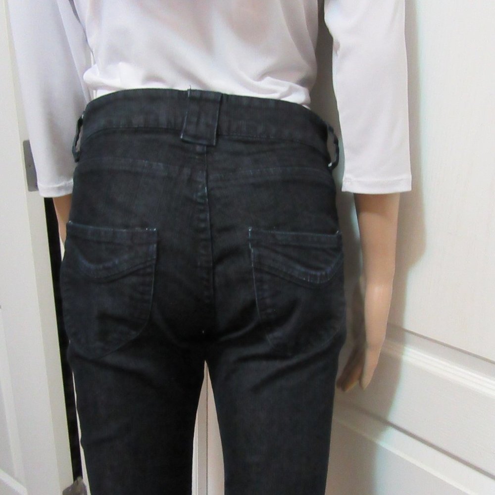 Ladies Jeans Liquid Size 5/6